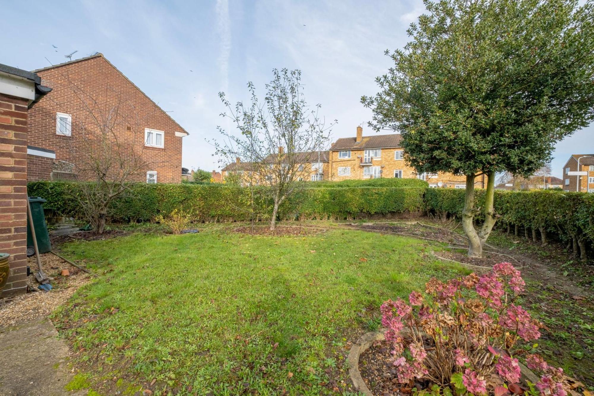 Kings House Apartment Hayes, West London Apt A Northolt  Экстерьер фото