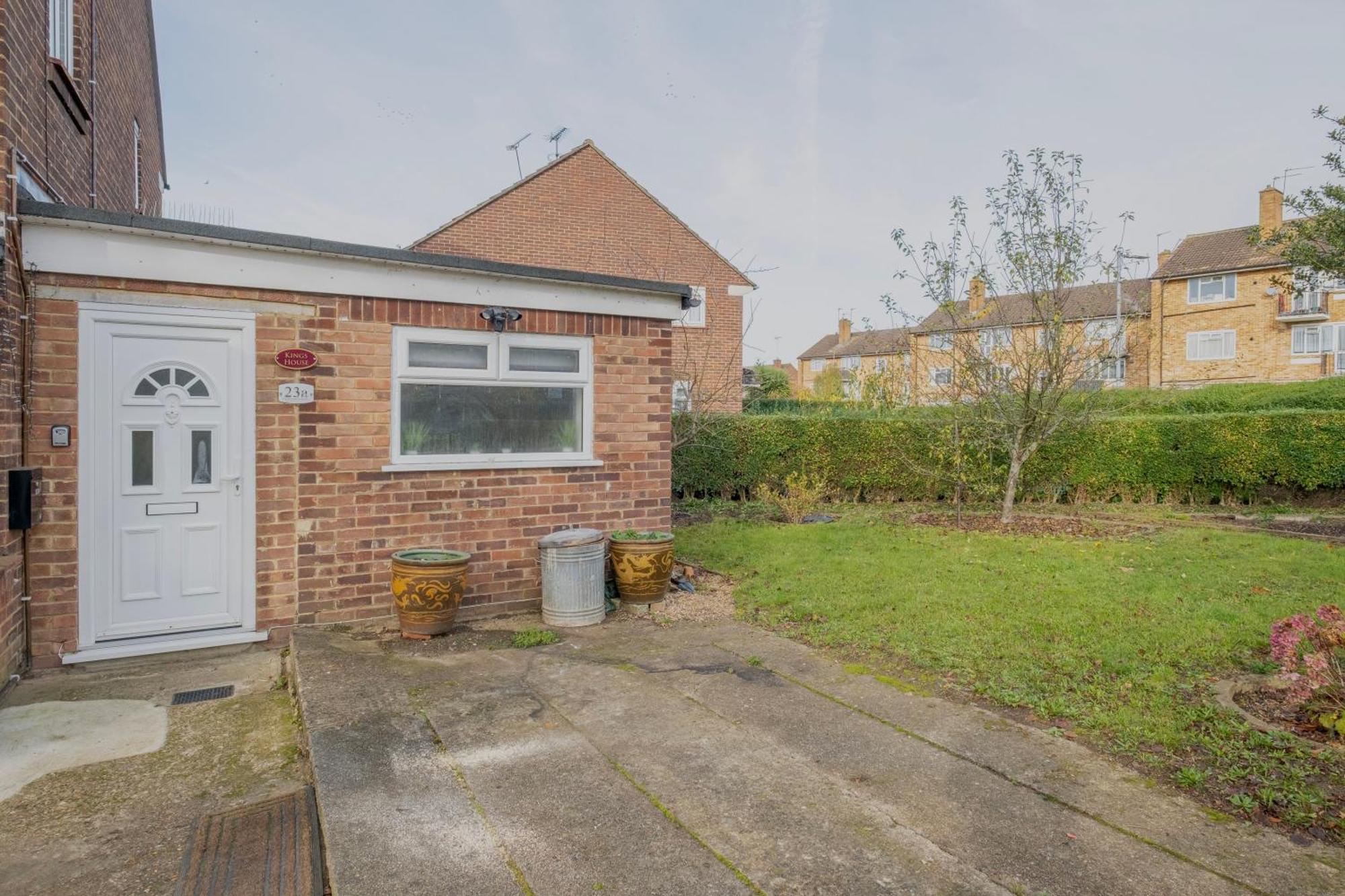 Kings House Apartment Hayes, West London Apt A Northolt  Экстерьер фото