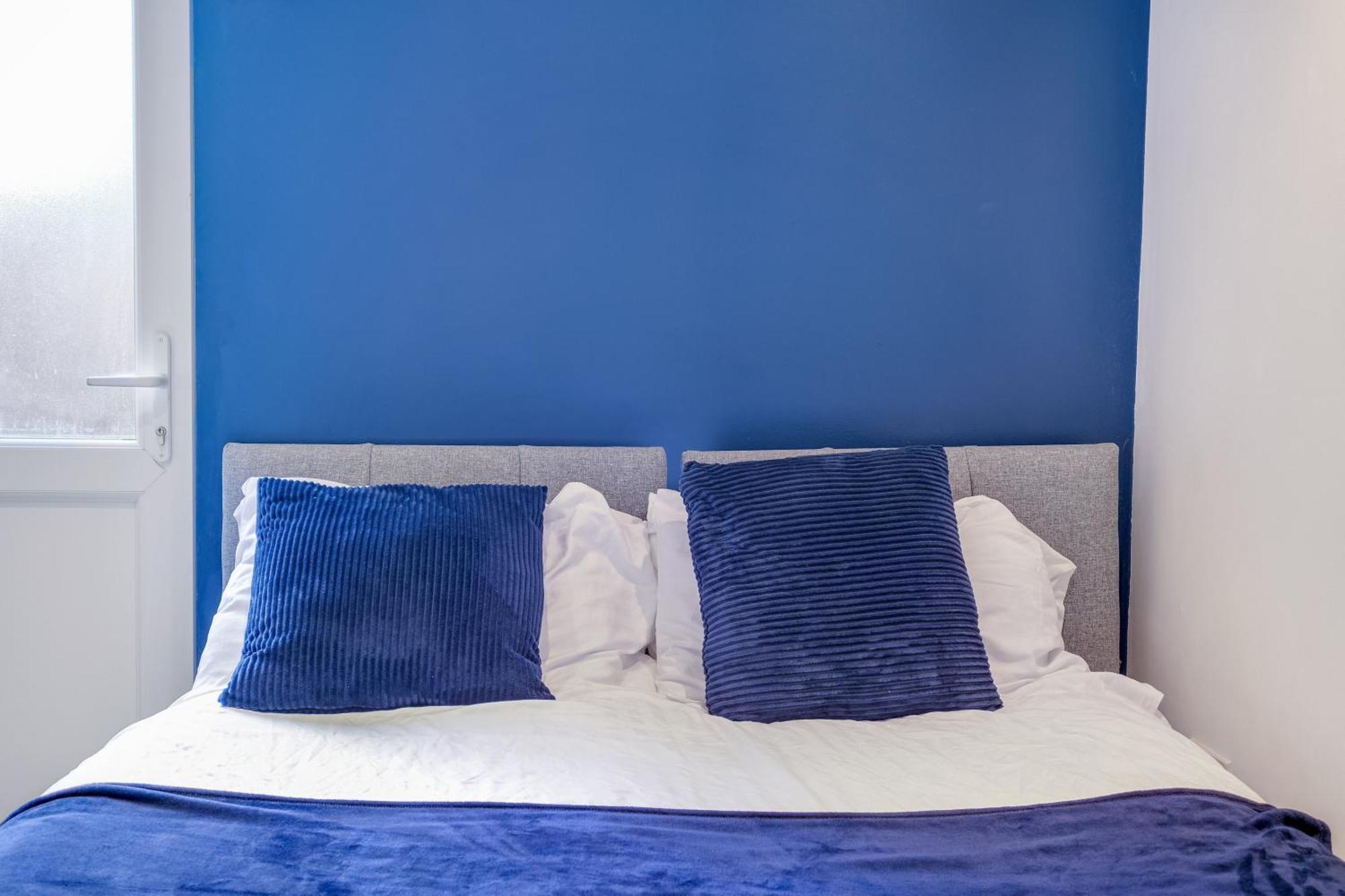 Kings House Apartment Hayes, West London Apt A Northolt  Экстерьер фото