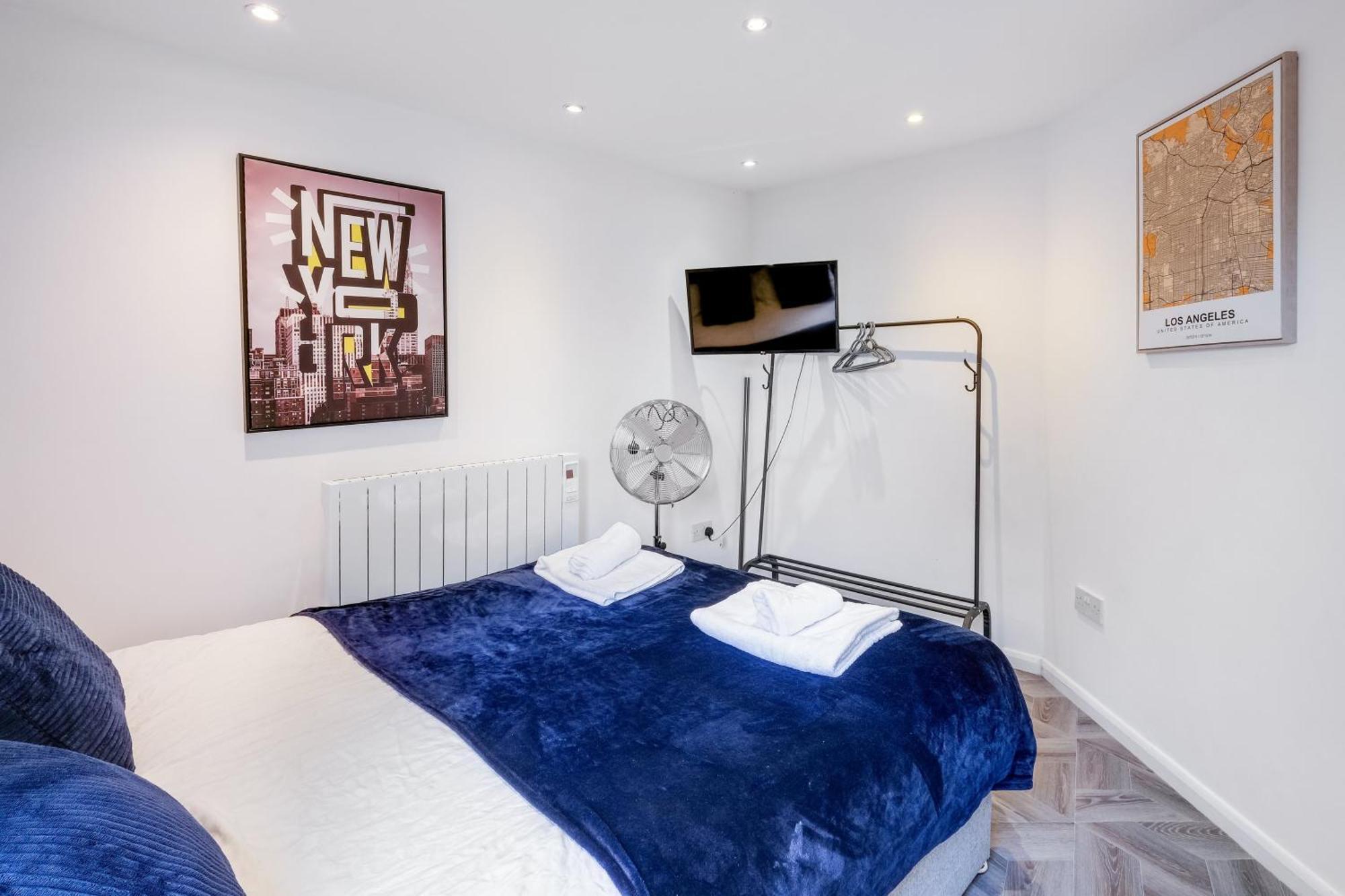 Kings House Apartment Hayes, West London Apt A Northolt  Экстерьер фото